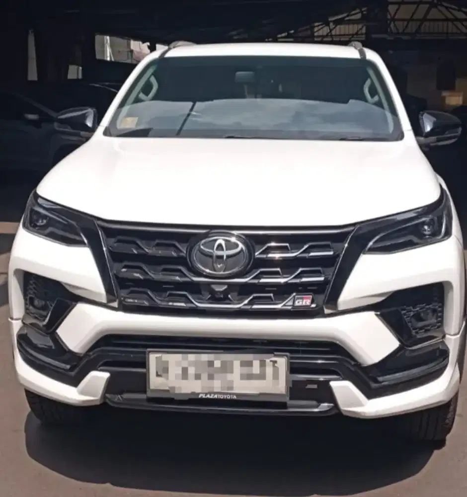 TOYOTA FORTUNER 2.8 VRZ 4X2 AT TAHUN 2023