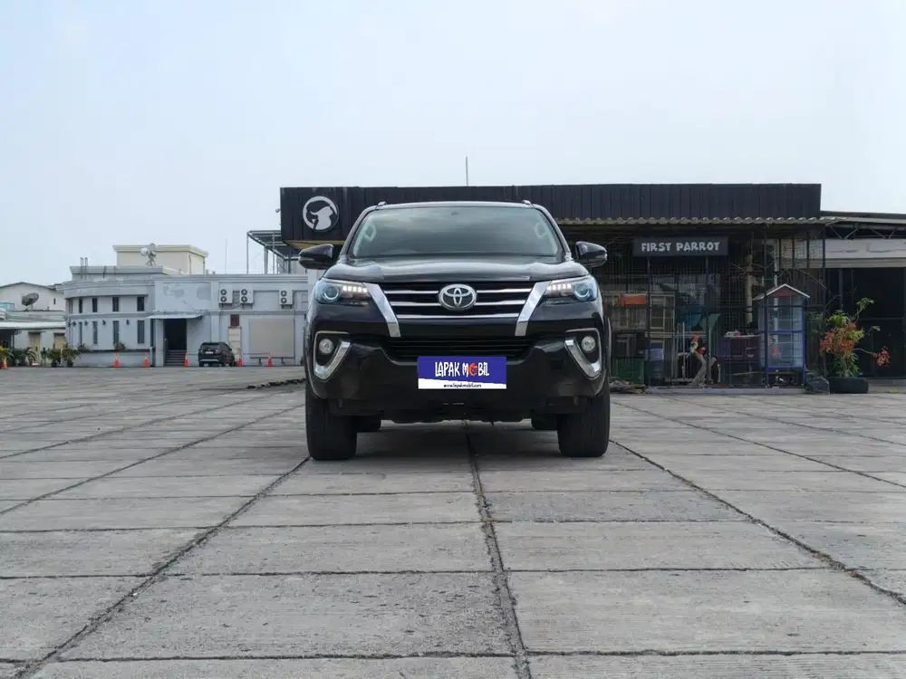 Toyota Fortuner 2.4 VRZ Double Disk 2017 Km 145rb Mulus Terawat