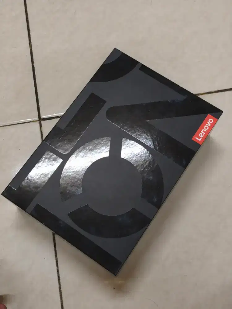 Lenovo Legion Tab 3 8,8 16/512 GB Fullset Mulus
