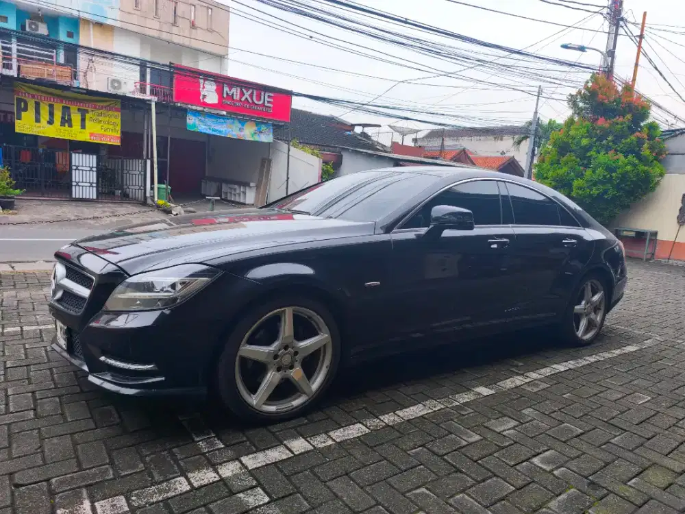 Mercedes CLS 350 LOW KM