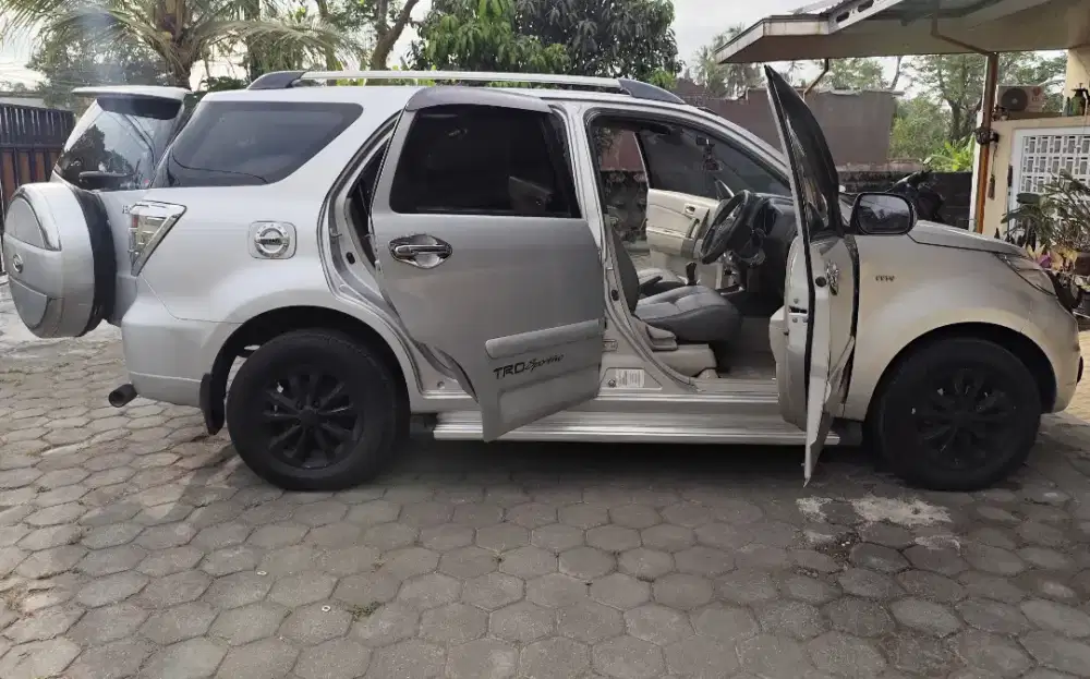 Daihatsu XL manual
