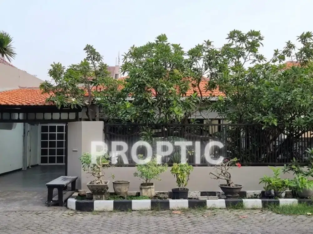 Rumah 2 Lantai Prapen Surabaya - CRM314APD