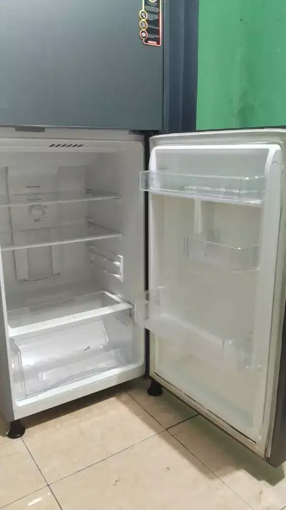 Kulkas Polytron 2 Pintu