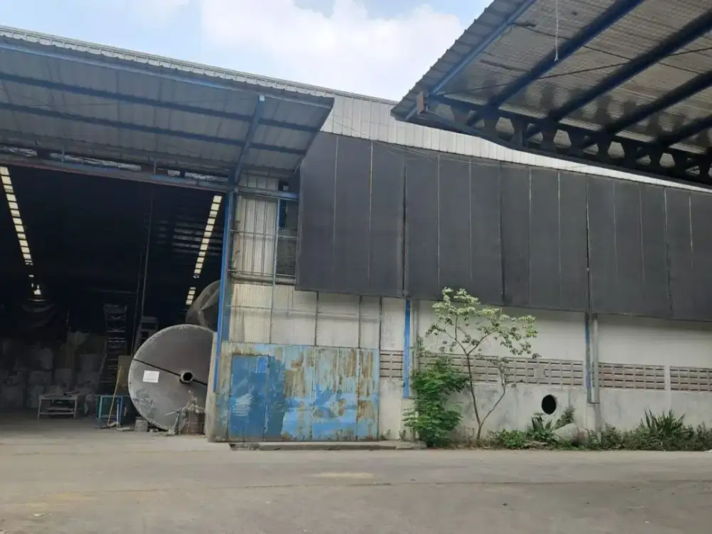 PABRIK & GUDANG IZIN INDUSTRI Luas 1,3 Ha dgn Crain di Narogong Km 16, Ciketing Bekasi.