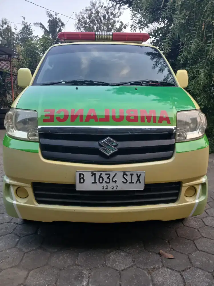 AMBULANCE BEKAS