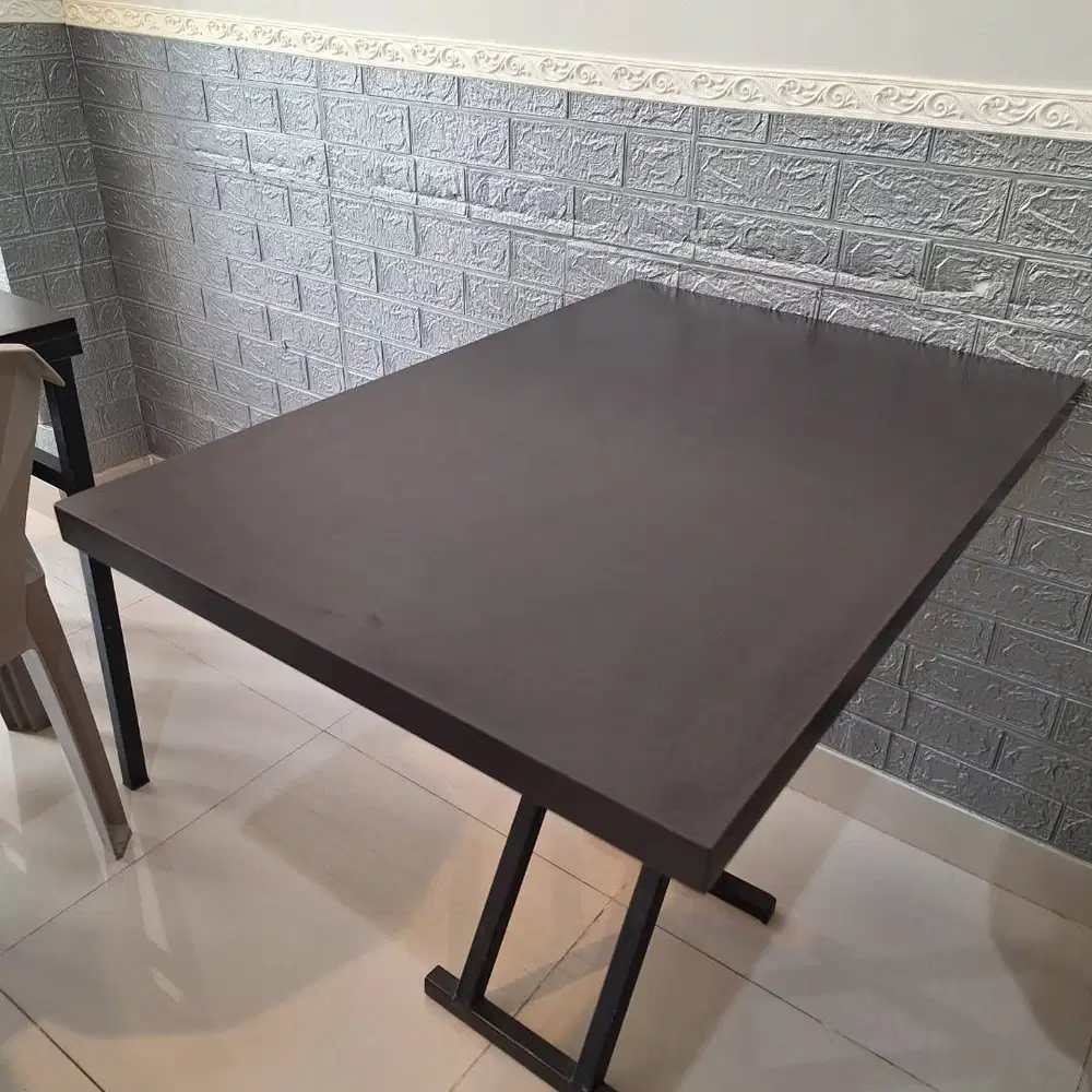 Meja Makan Lipat 60 x 90 cm