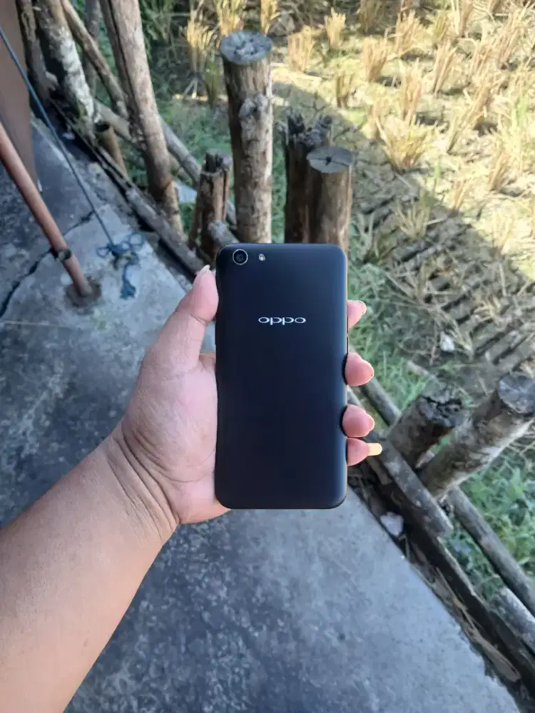 Oppo A71 Ram 2/16 Gb, Kondisi Siap Pakai.