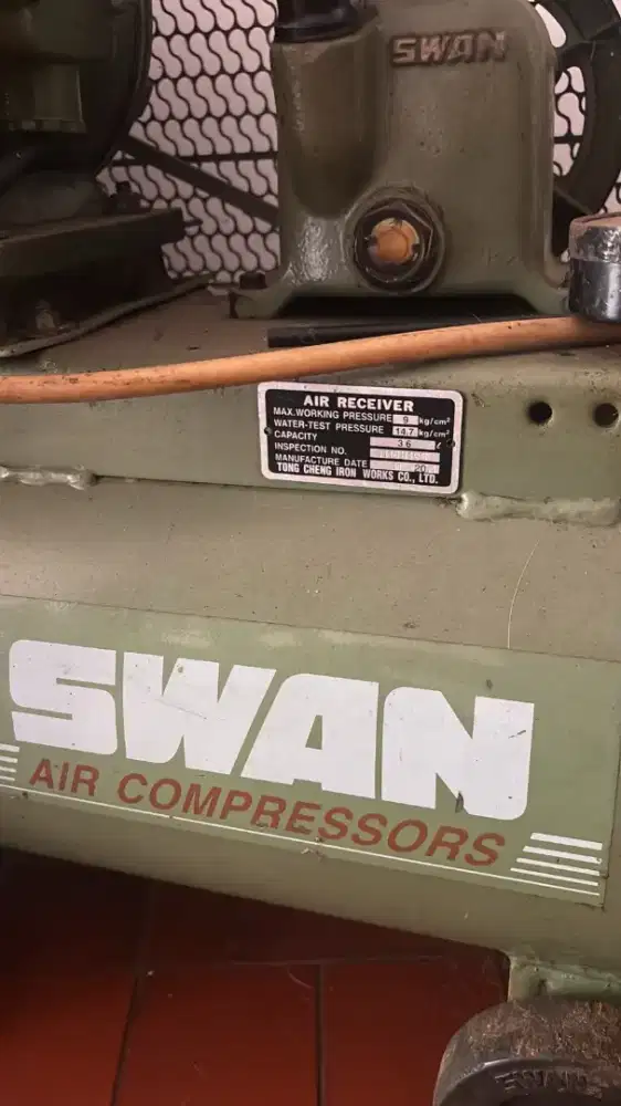 Mesin kompresor Swan