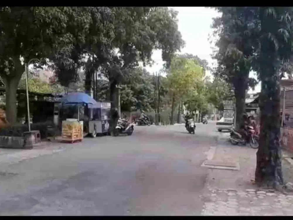 Dijual pekarangan area kuliner di kuman sragen