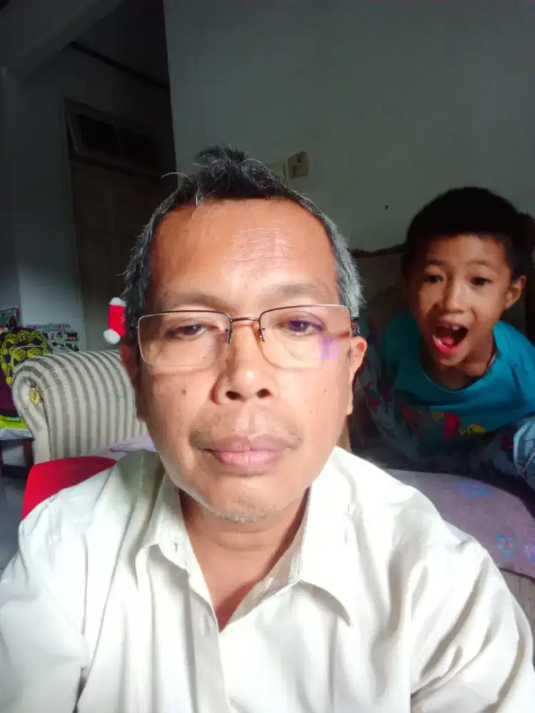 mencari pekerjaan: antar atau jemputan motor, driver,  dan atau kurir