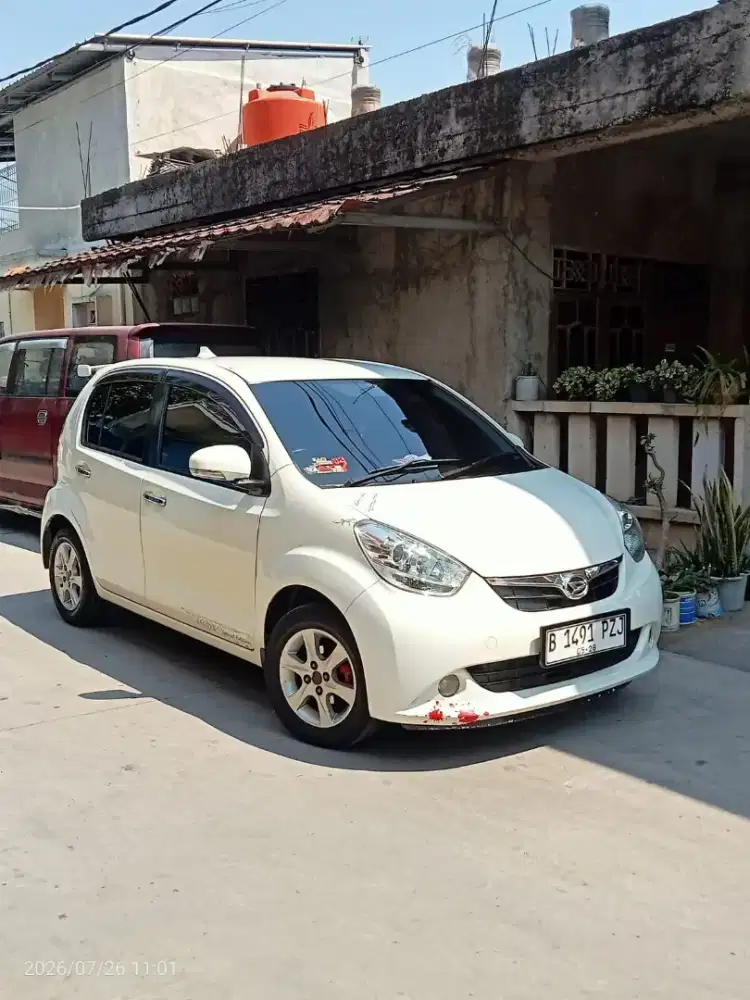 Daihatsu sirion rs manual 2013 warna putih