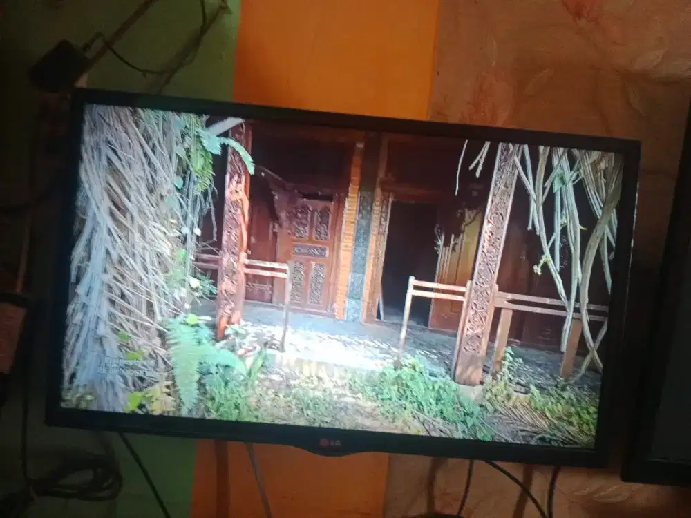 Jual tv  lg 32 in normal