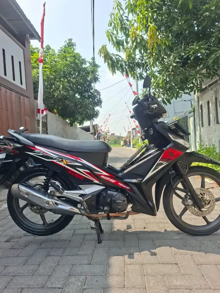 Dijual SUPRA X 125 Injeksi 2014