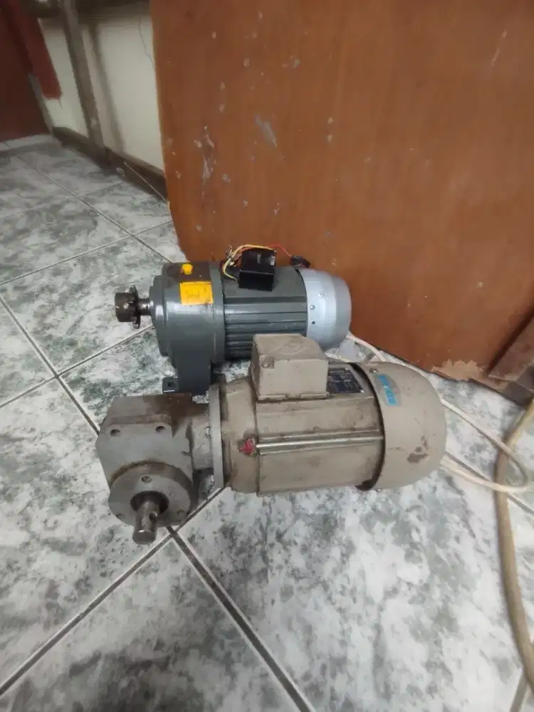 Dinamo gearbox 1 dan 3 phase