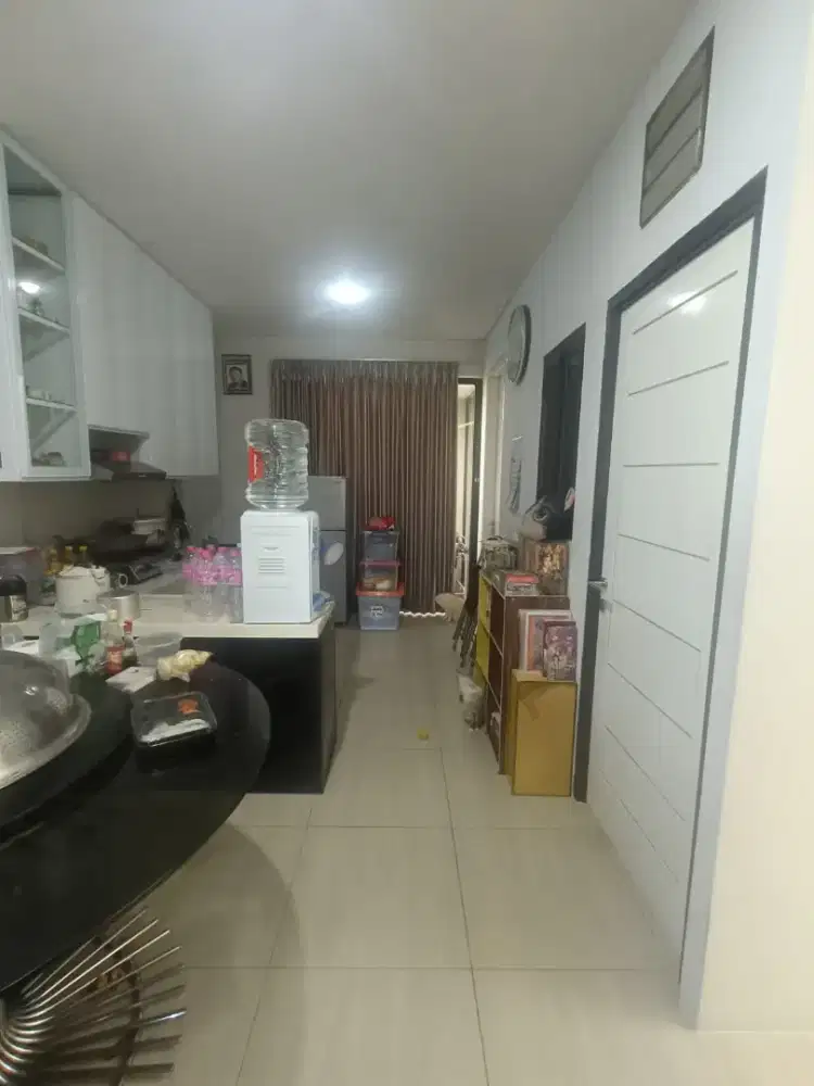 DiSewakan Rumah tergolong Baru di area NorthWest, Citraland, Sby