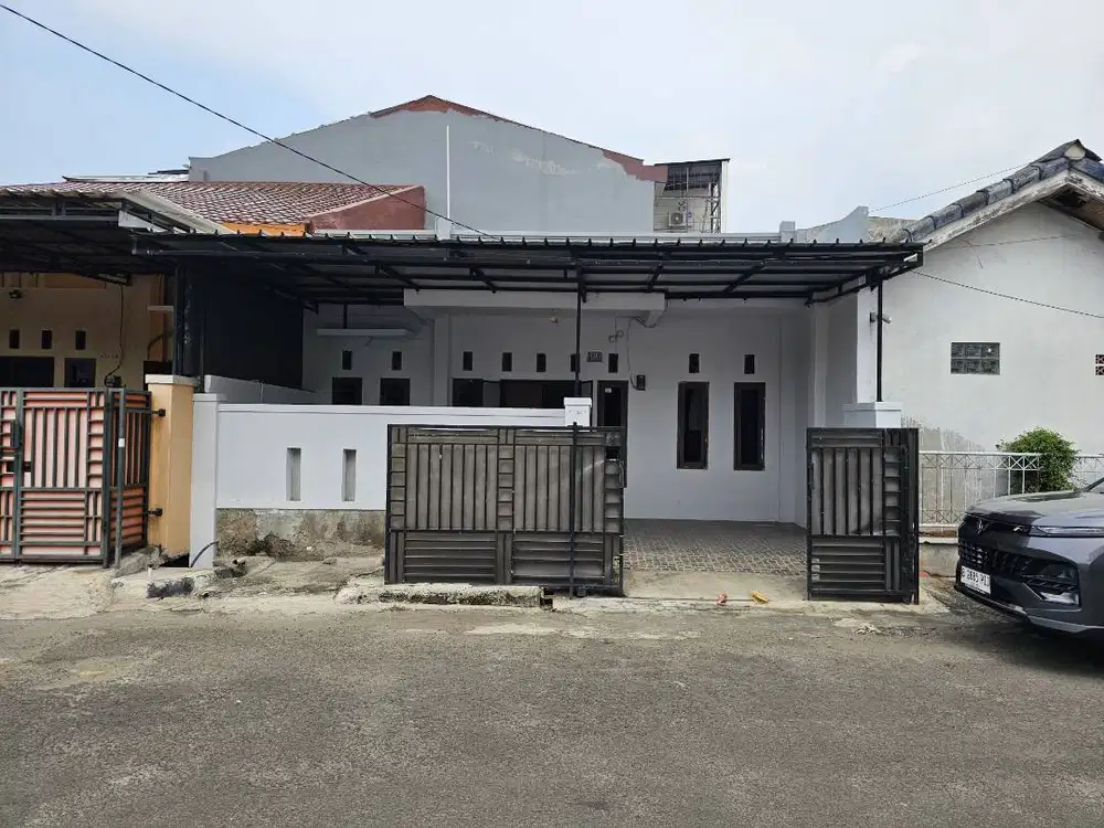 Rumah Siap Huni Kota Harapan Indah - SHM, 3KT, Garasi Luas, Jln Lebar