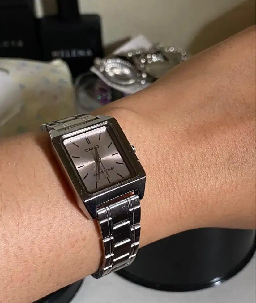 Jam tangan Casio