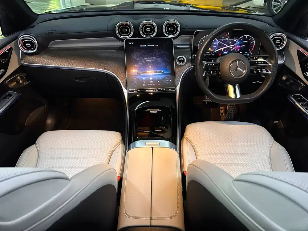 Mercedes Benz GLC300 Coupe AT 2025 Abu2 Mercy Km8rb B2003DAN Nik 2024