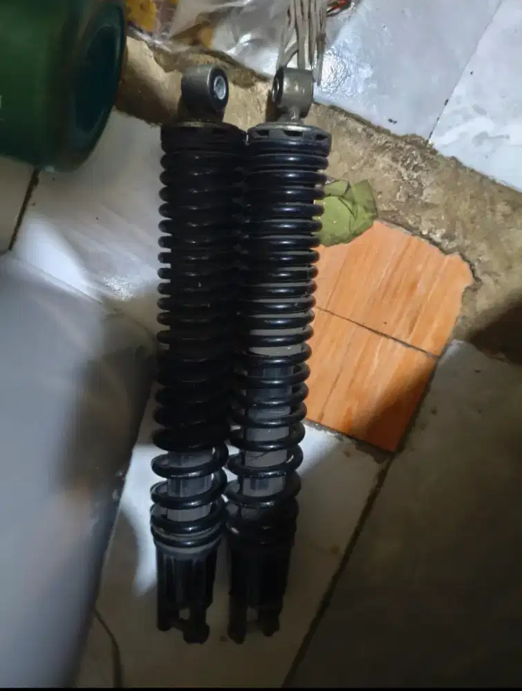 Shok belakang copotan PCX 160