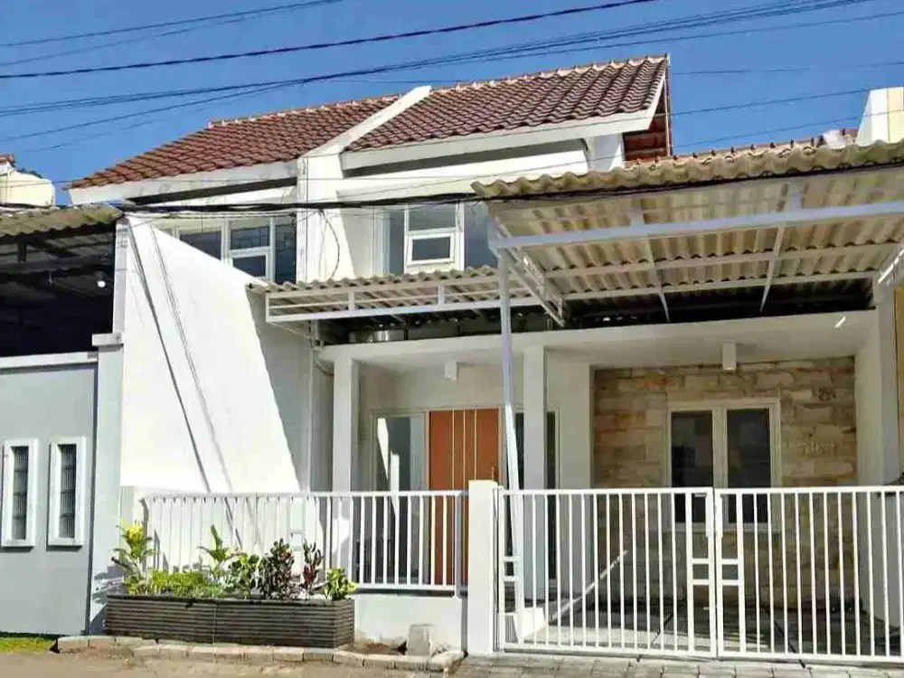 ‼ Dekat STIKOM & MERR ‼
Rumah Minimalis Siap Huni 
Lokasi Perum. Greenlake Natural Living Wonorejo - Rungkut