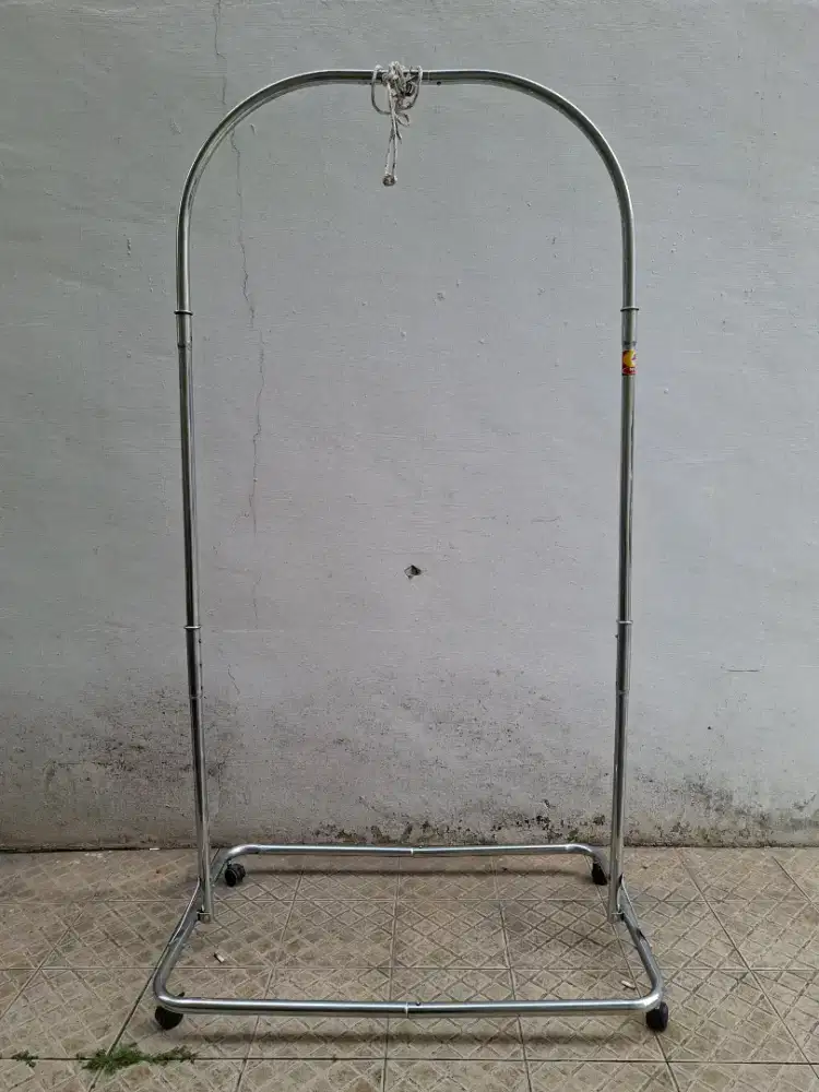 Tiang ayunan baby  P 115cm x L 70cm x T 225 cm