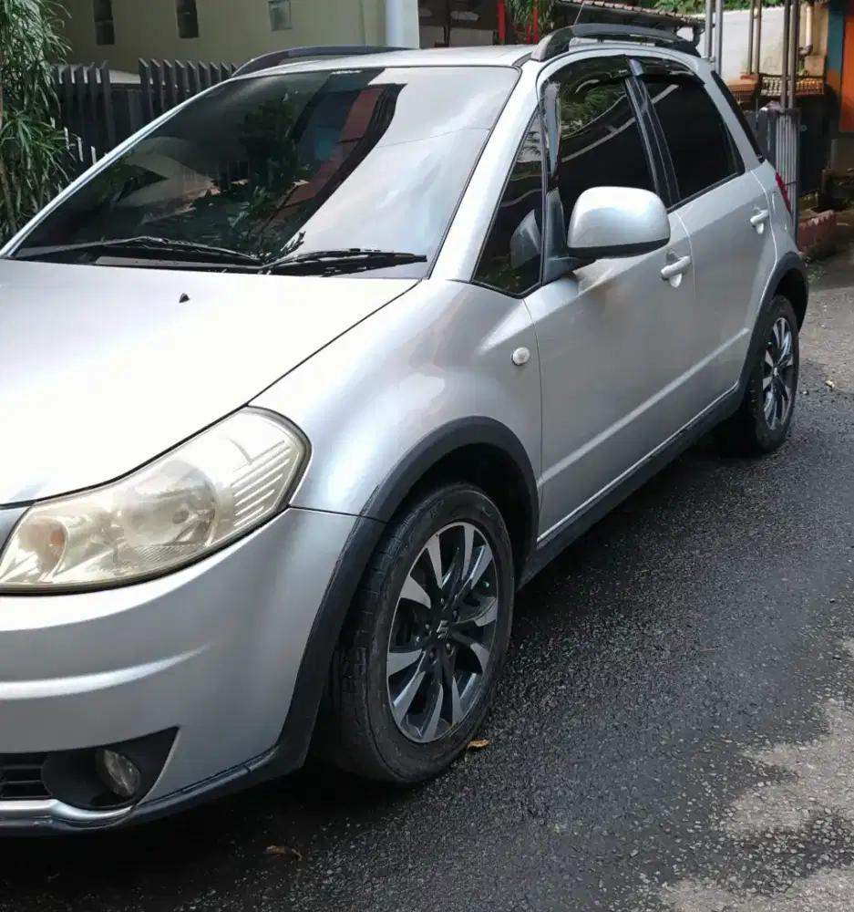 Suzuki SX4 2010 Bensin