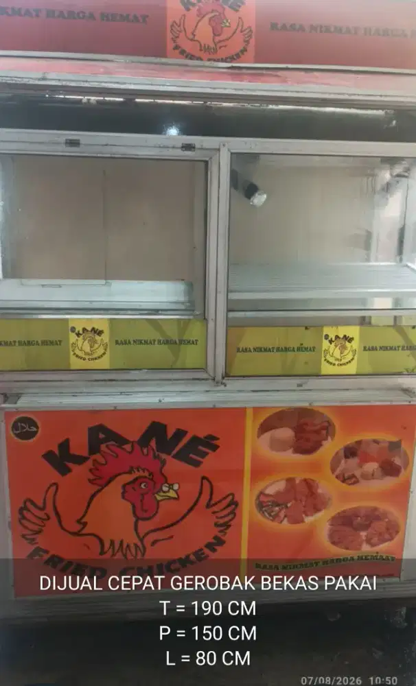 Gerobak bekas ayam goreng