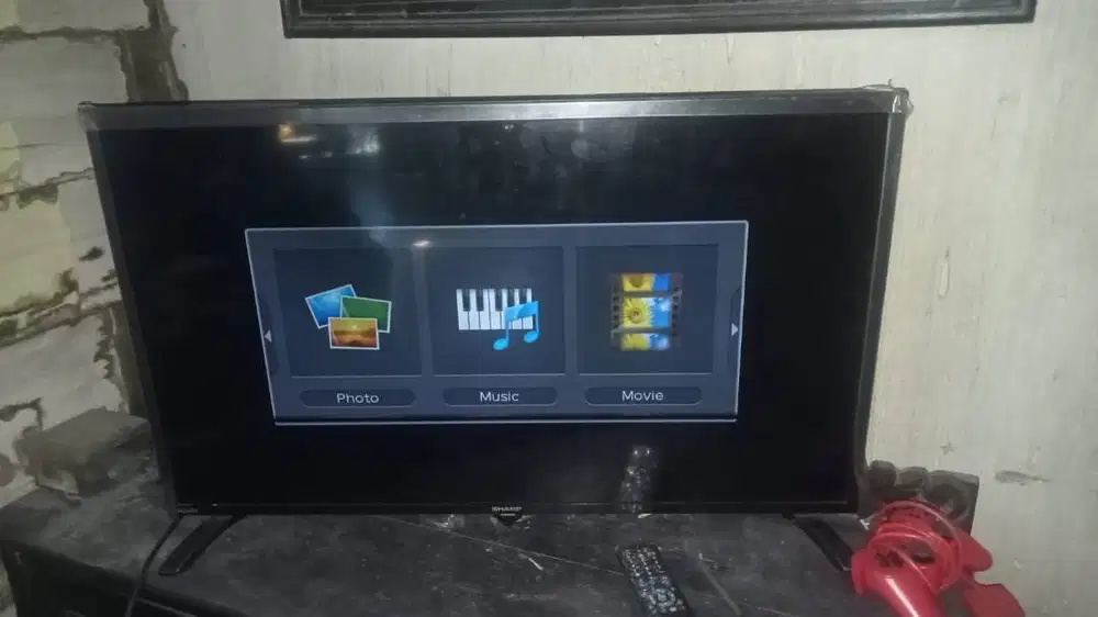 tv sharp aquos 29 inch minusnya begaris kaya digambar