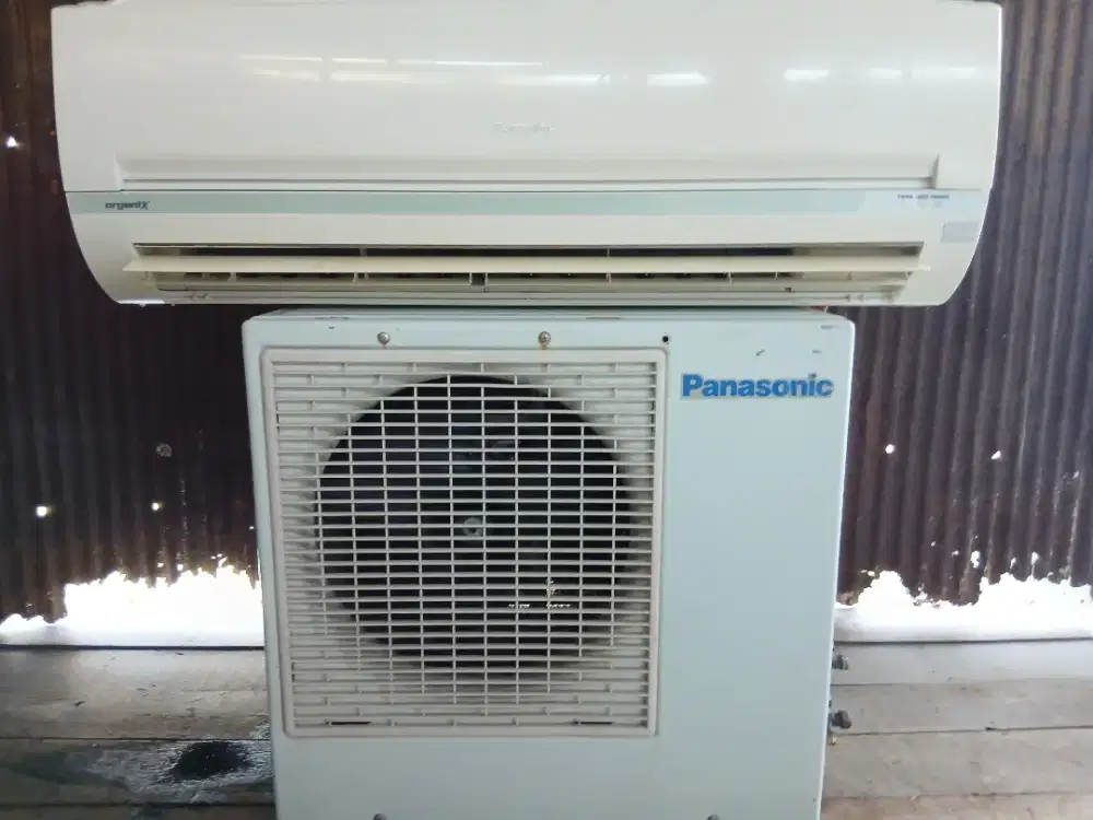 MENJUAL AC BEKAS 1/2 PK KOMPLIT