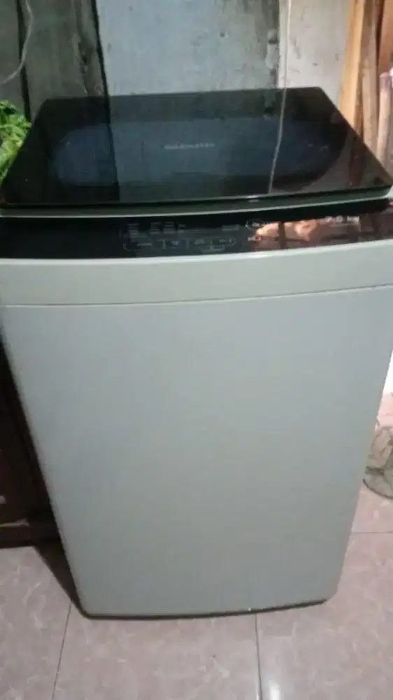 Mesin cuci otomatis Sharp