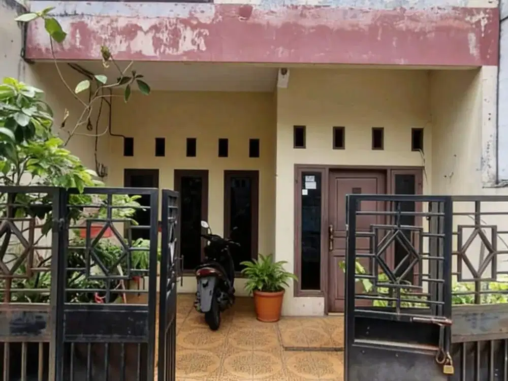 Rumah Murah Dibawah Harga 2,5 Lantai Strategis Dekat Stasiun Lenteng Agung Jakarta Selatan
