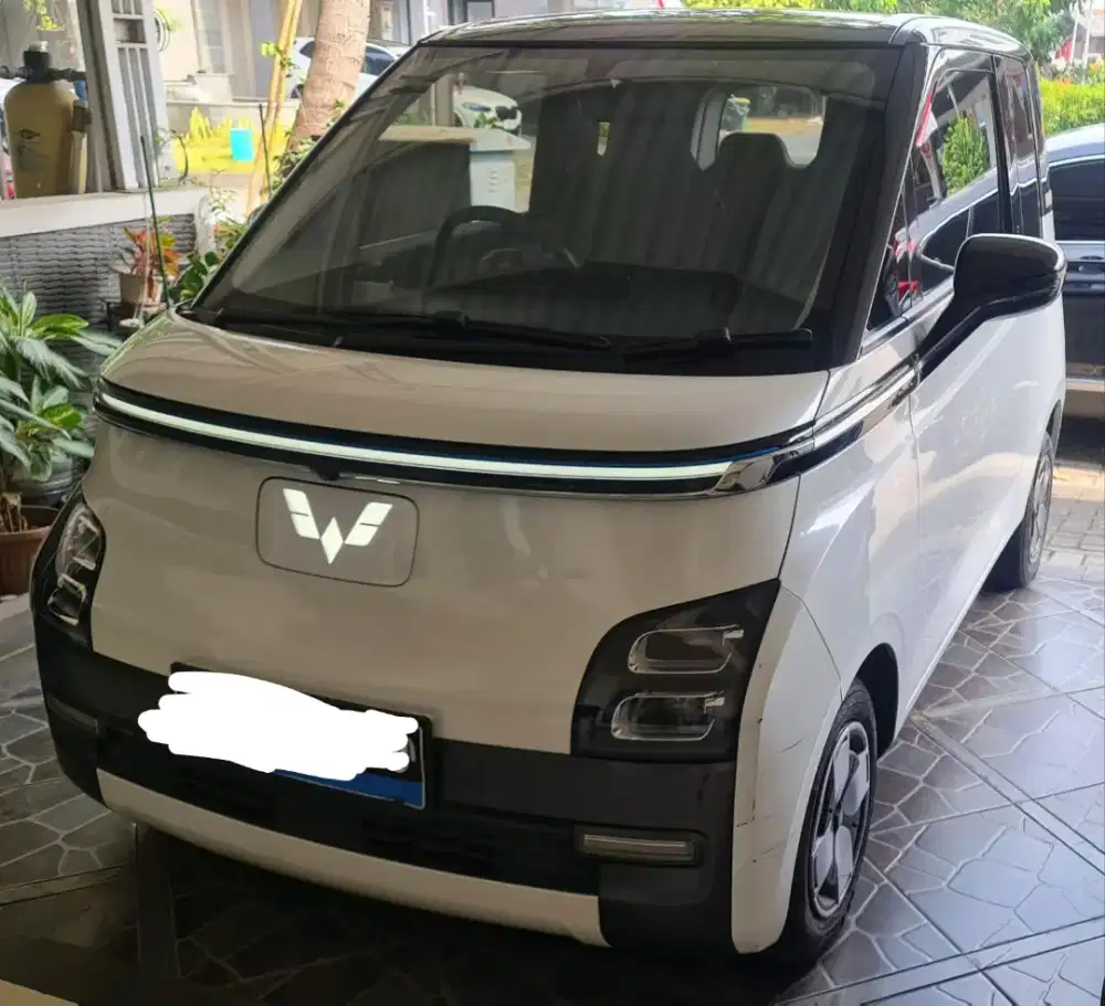 Wuling AirEv Long Range White Istimewa