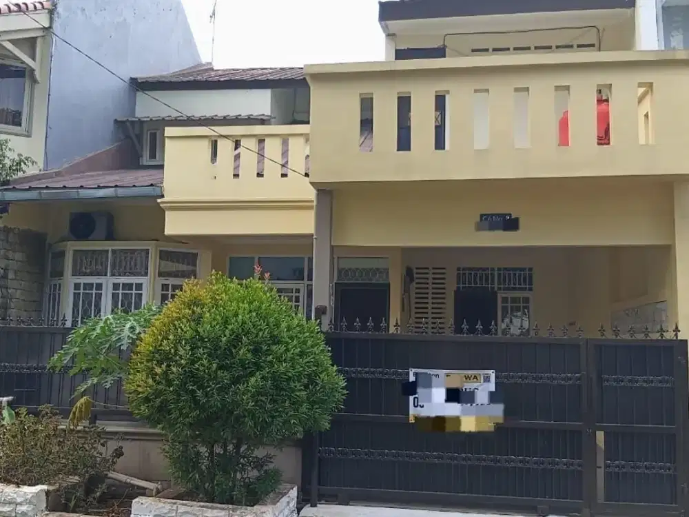 Rumah Disewa di Jatibening Estate – Luas, 3 Kamar, Balkon, Carport | 60 Juta/Tahun Nego