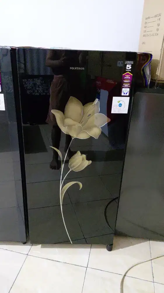 Kulkas polytron 1pintu bagus.ori
