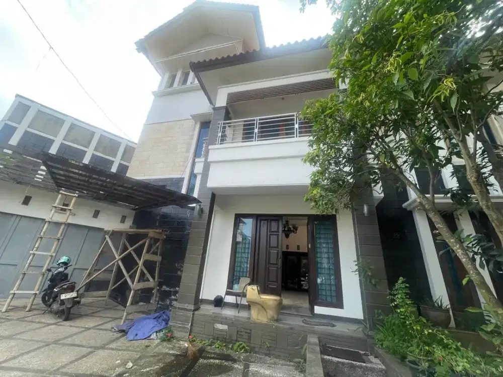 rumah murah 2 lantai jarang ada dalam komplek gegerkalong bandung
