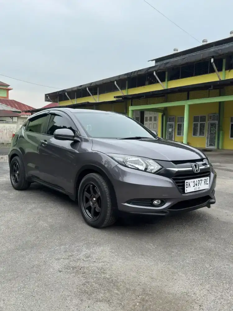 Honda hrv tipe s manual ivtec tahun 2016