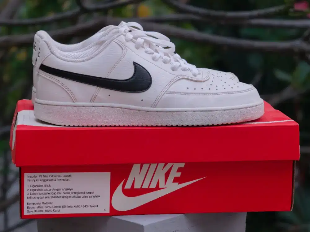 Sepatu Nike Court Vision Low White/Black