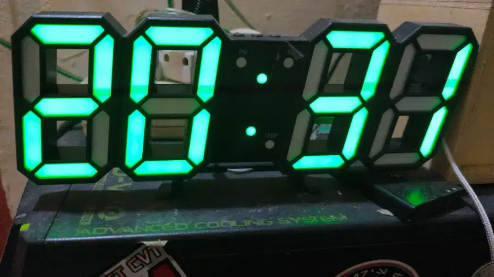 Jam digital new