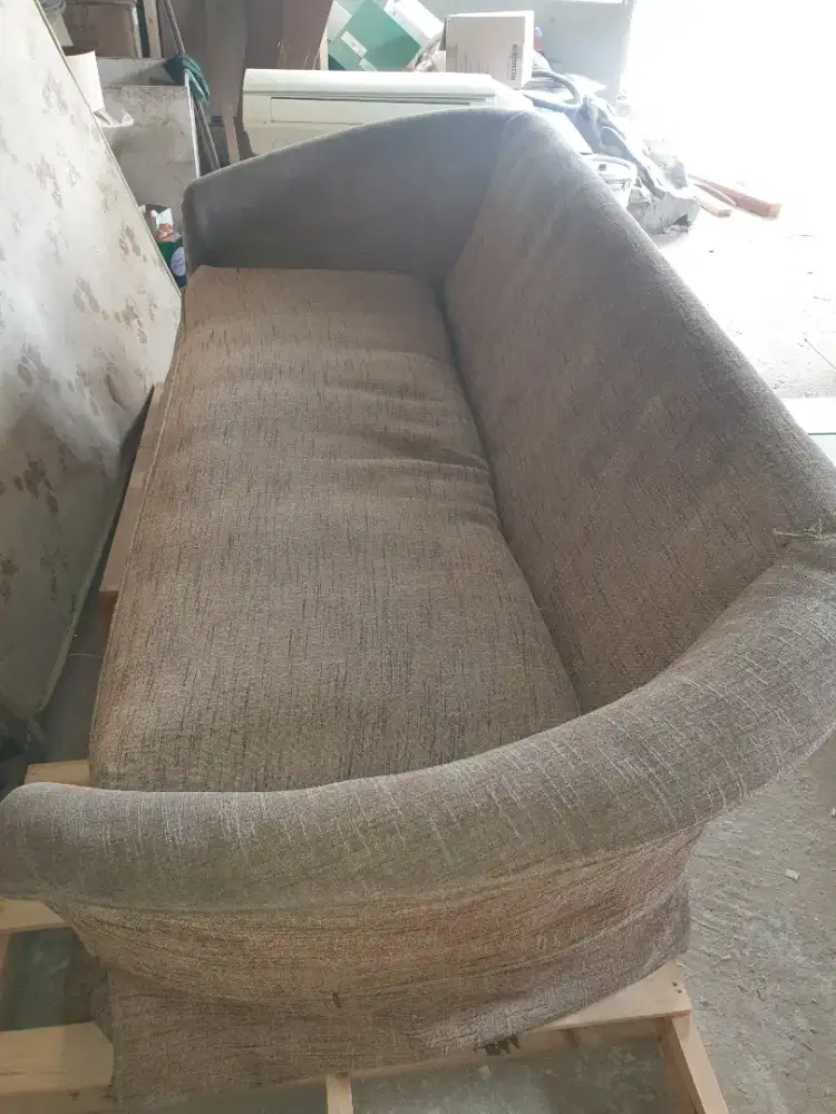 Sofa tiga shater