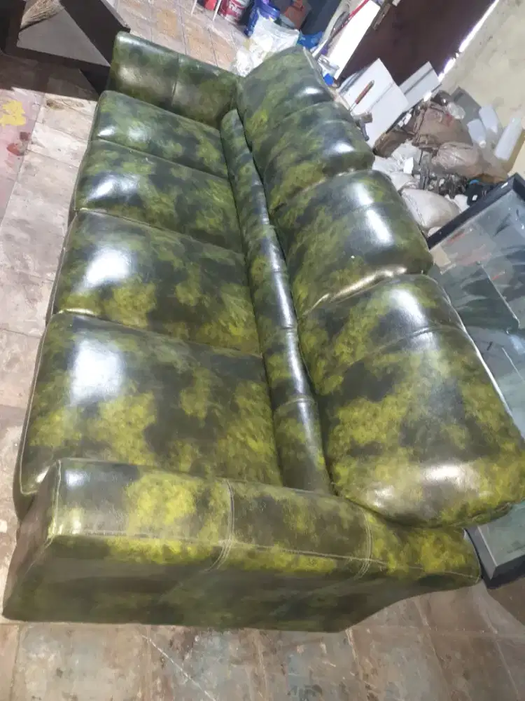 Sofa empat shater