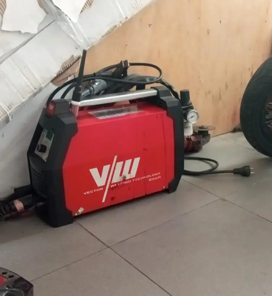 Travo tig Vector London 2400 200A AC/DC, Berkualitas Harga Nego
