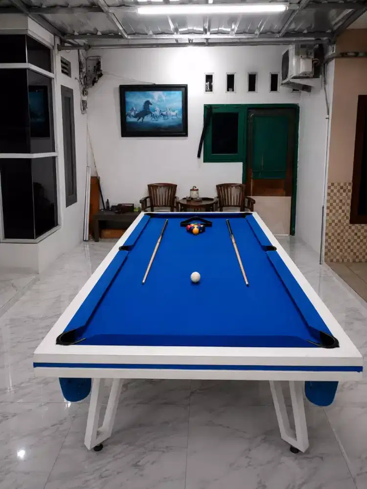 Meja bilyar ukuran panjang 244 cm lebar 122 cm tinggi 85 cm