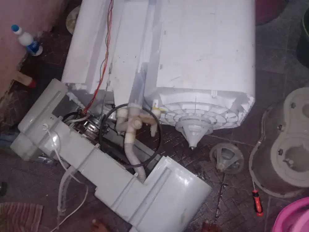 Service ac, mesin cuci, & kulkas