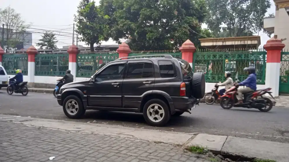 D jual Grand escudo 2.0i thn 2002