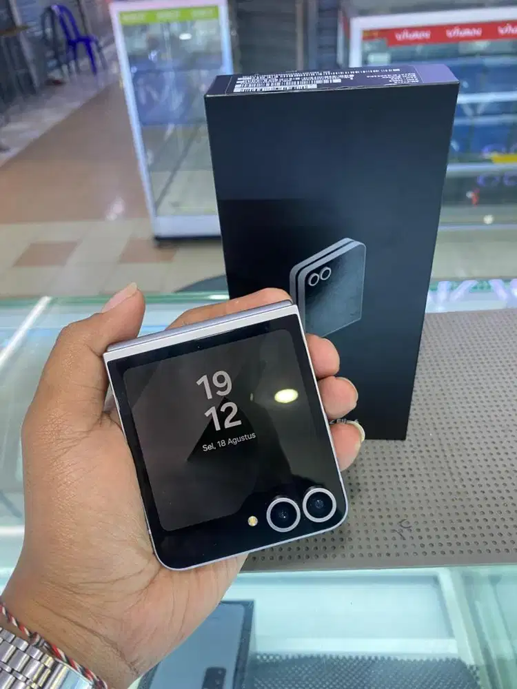Samsung z flip 6 12/256 gb sein