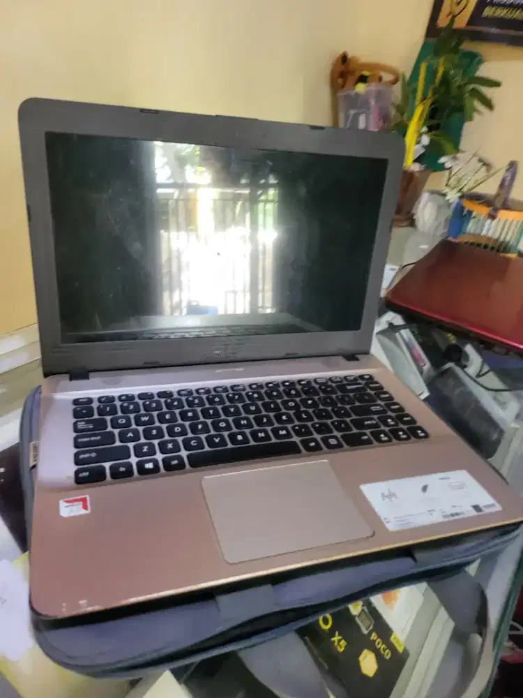 Laptop Asus A44B1 AMD A9