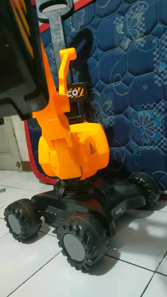Mainan anak , Mobil Eskpator anak
