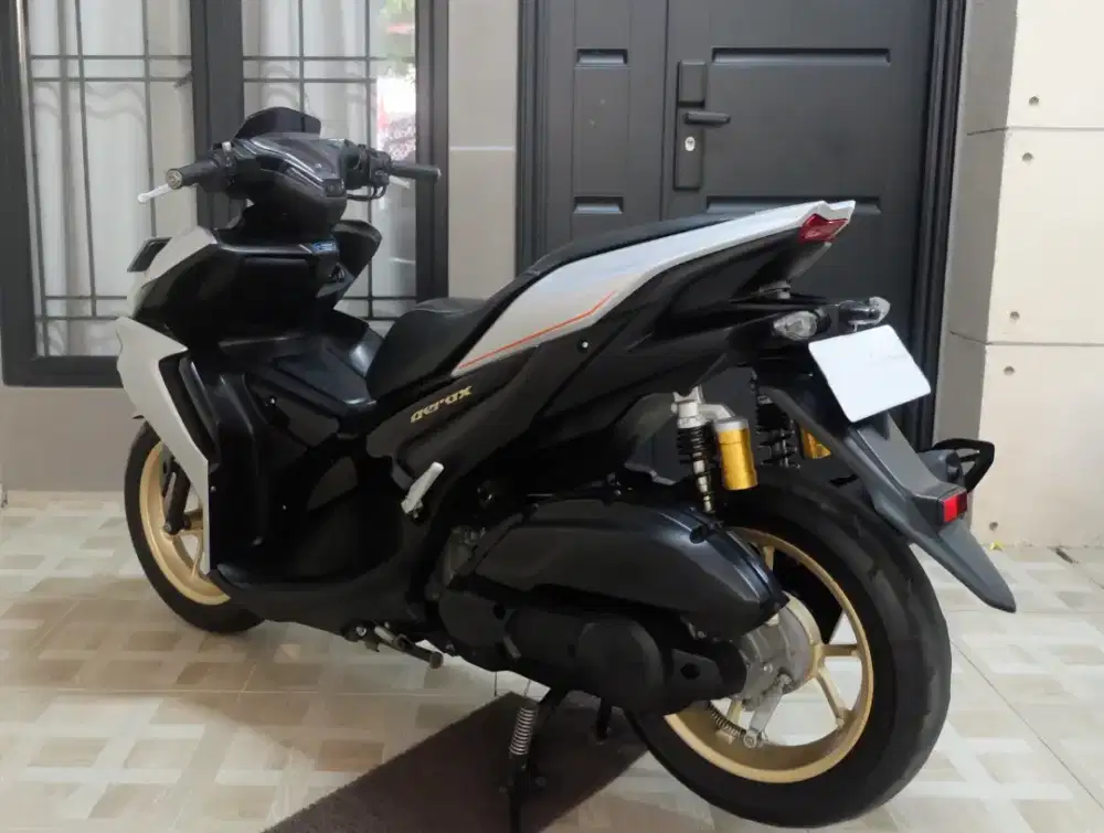Yamaha Aerox S 2023 ABS Keyless Silver