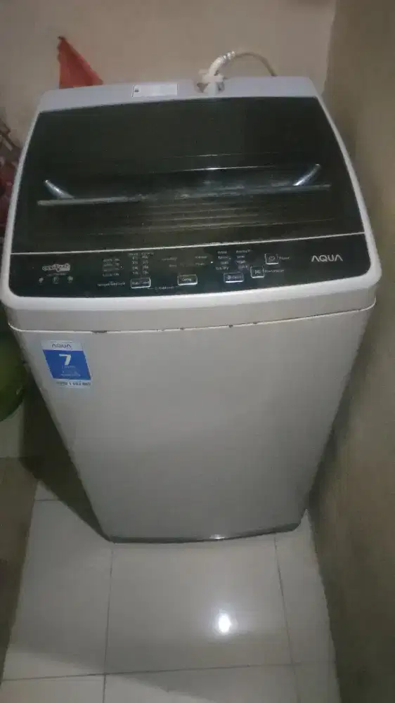 Mesin cuci AQUA