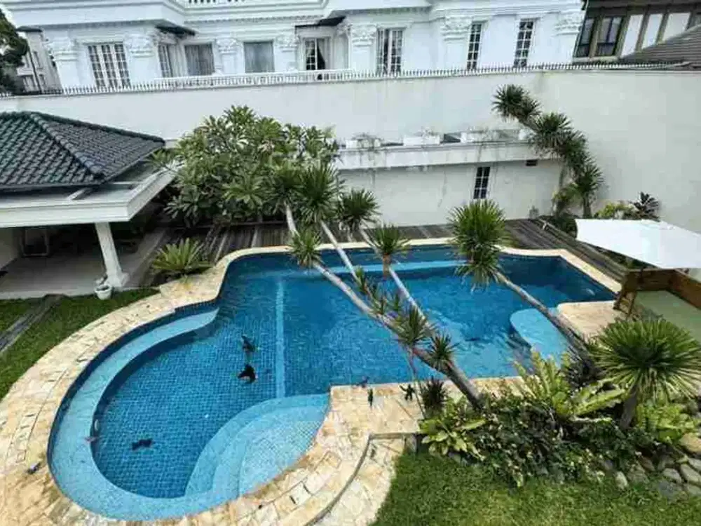 Dijual rumah mewah taman wijaya kusuma, Cilandak, Jakarta selatan